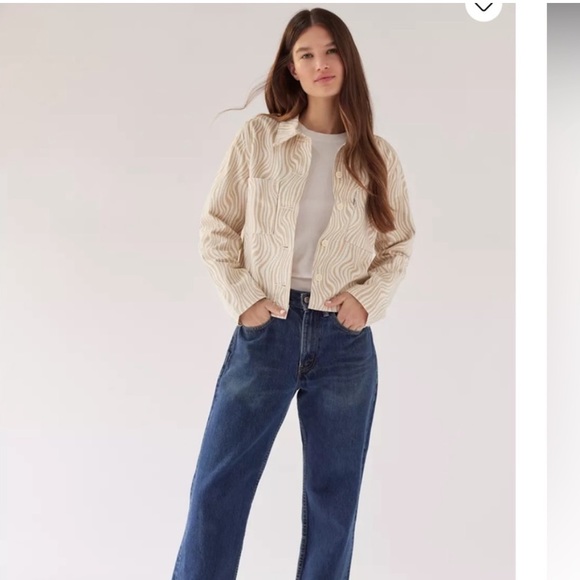 Levi's Premium Denim Shrunken Beige
Swirl Button Front Jacket - Picture 3 of 8